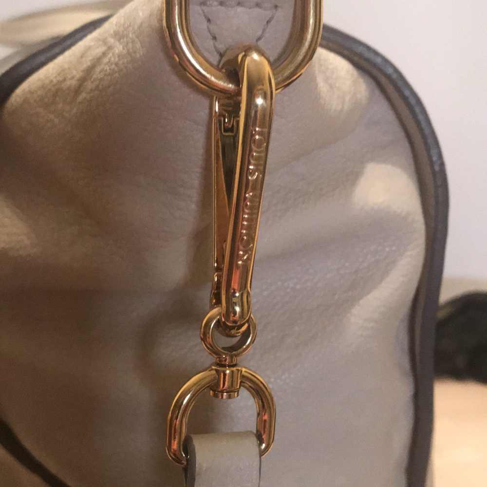 🎉HP🎉 🍾FIRM EUC Louis Vuitton Lumineuse Emp PM Tote #SP4161 - Picture 6 of 16
